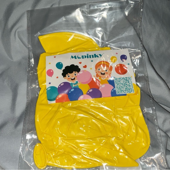 MCPINKY 12PCS Yellow Party Balloons Latex Balloons 18 Inch Balloons Brand New - Picture 16 of 16